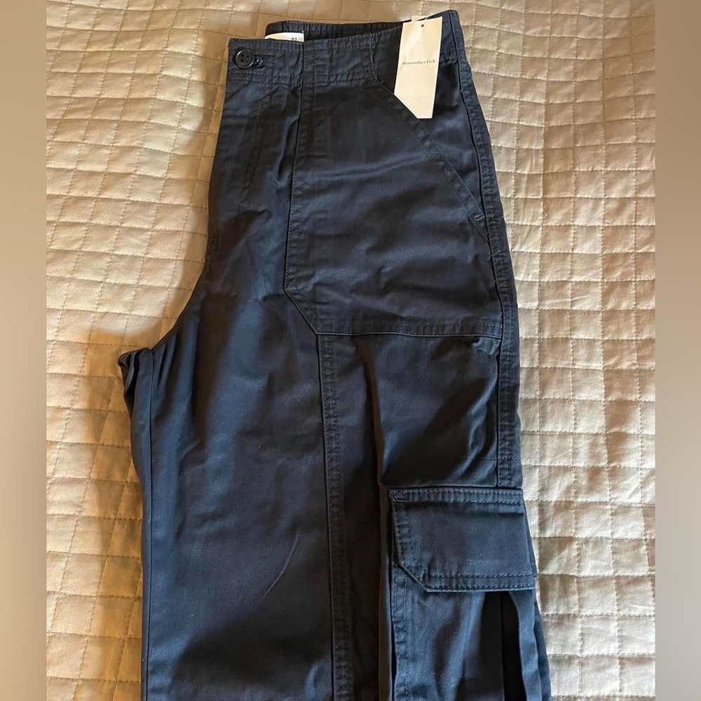 ABERCROMBIE CARGO PANTS